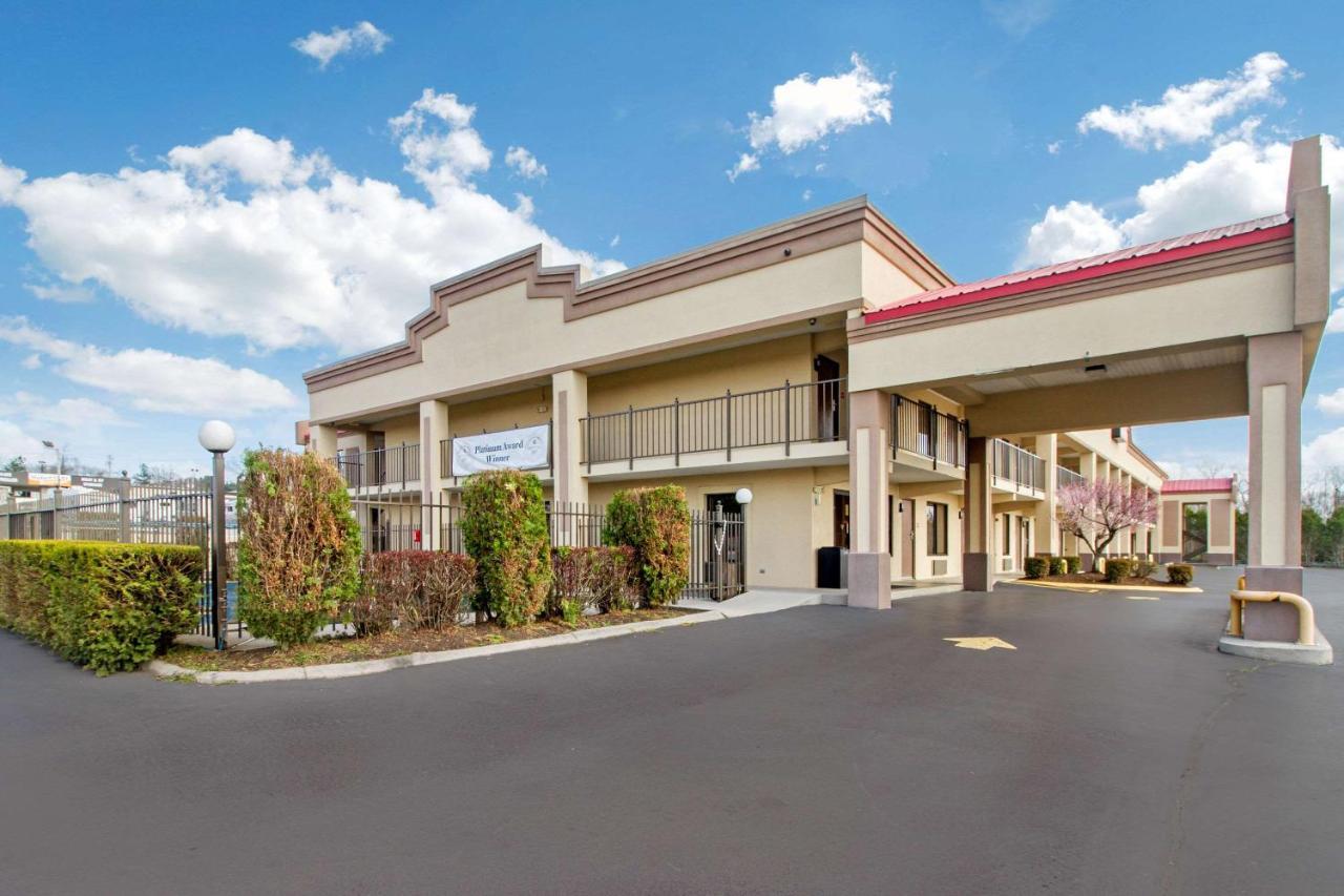 Econo Lodge Леноар Сити Екстериор снимка