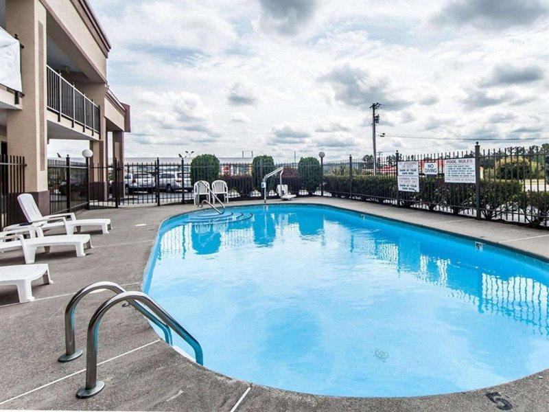 Econo Lodge Леноар Сити Екстериор снимка