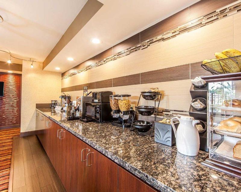 Econo Lodge Леноар Сити Екстериор снимка