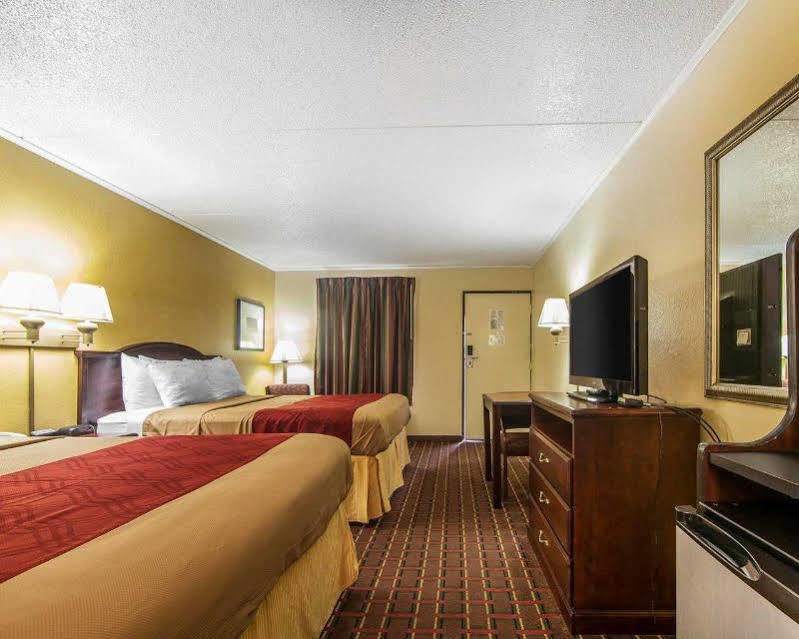 Econo Lodge Леноар Сити Екстериор снимка