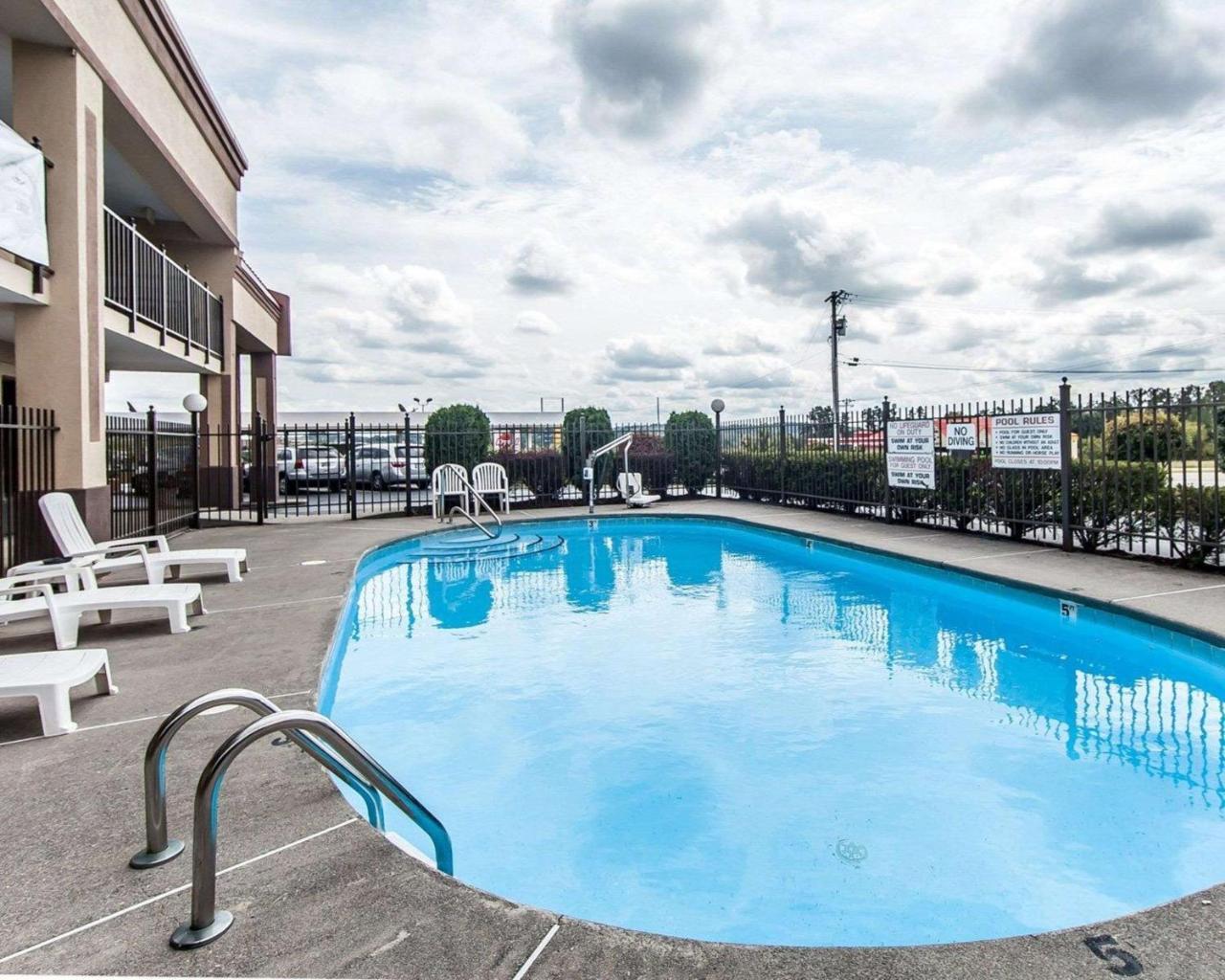 Econo Lodge Леноар Сити Екстериор снимка