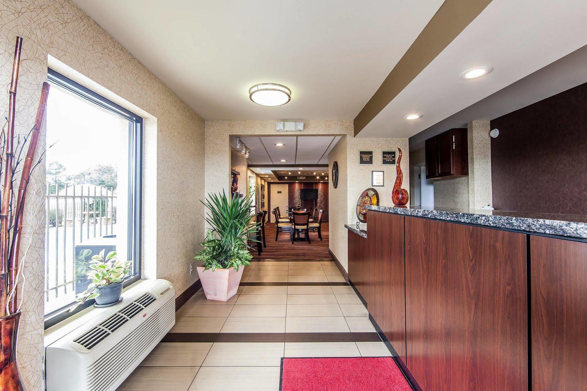 Econo Lodge Леноар Сити Екстериор снимка